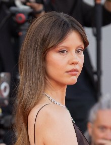 Mia Goth Image