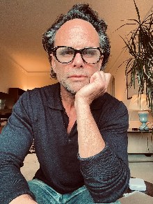 Walton Goggins Image